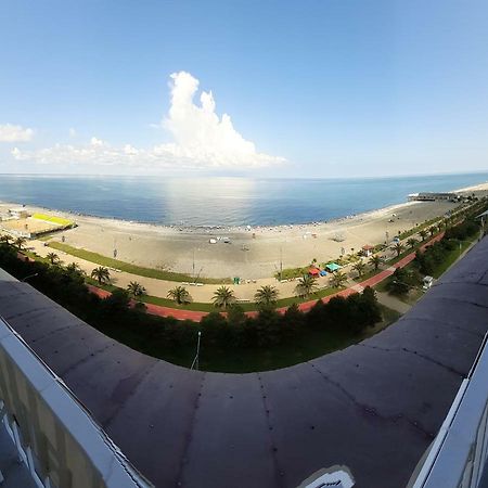 Beautiful House By The Sea Lejlighed Batumi Eksteriør billede